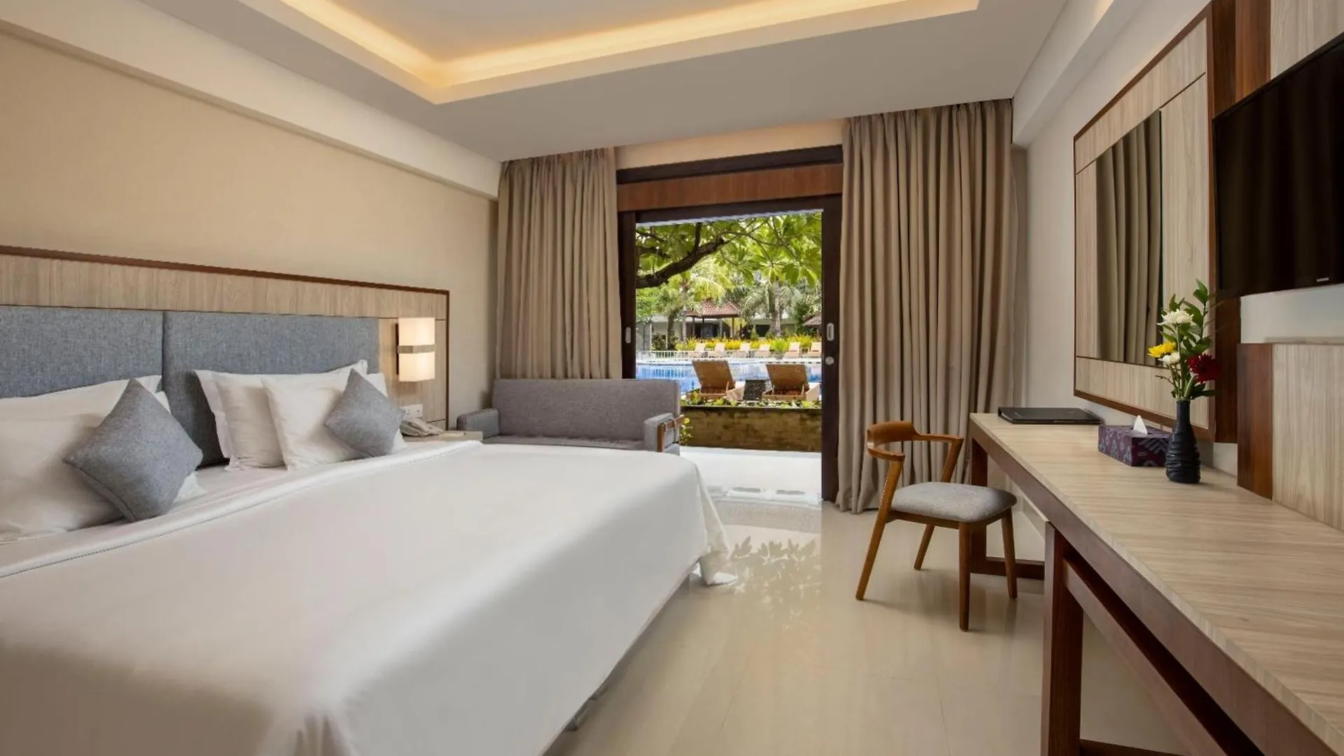 Truntum Kuta Bali Hotel 4*, Kuta Lombok